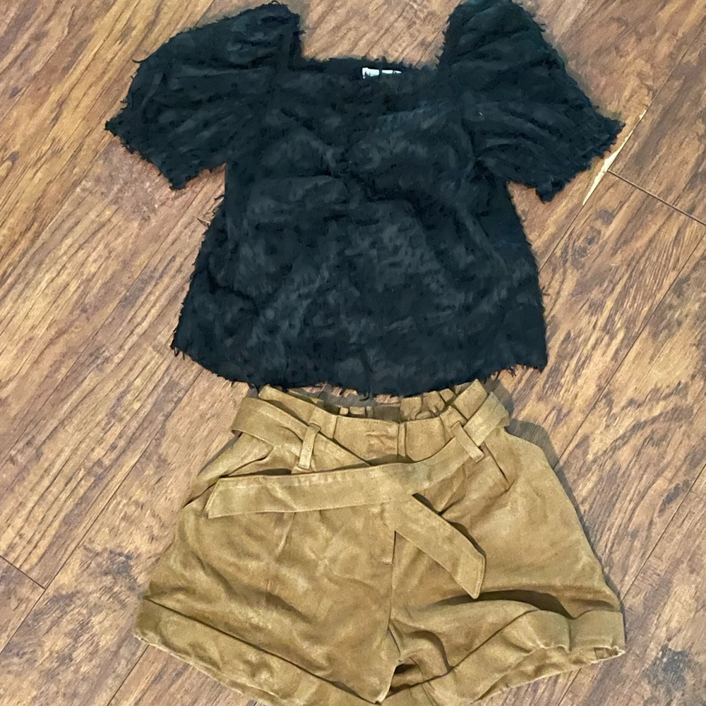 Zara brown suede shorts with belt & black blouse